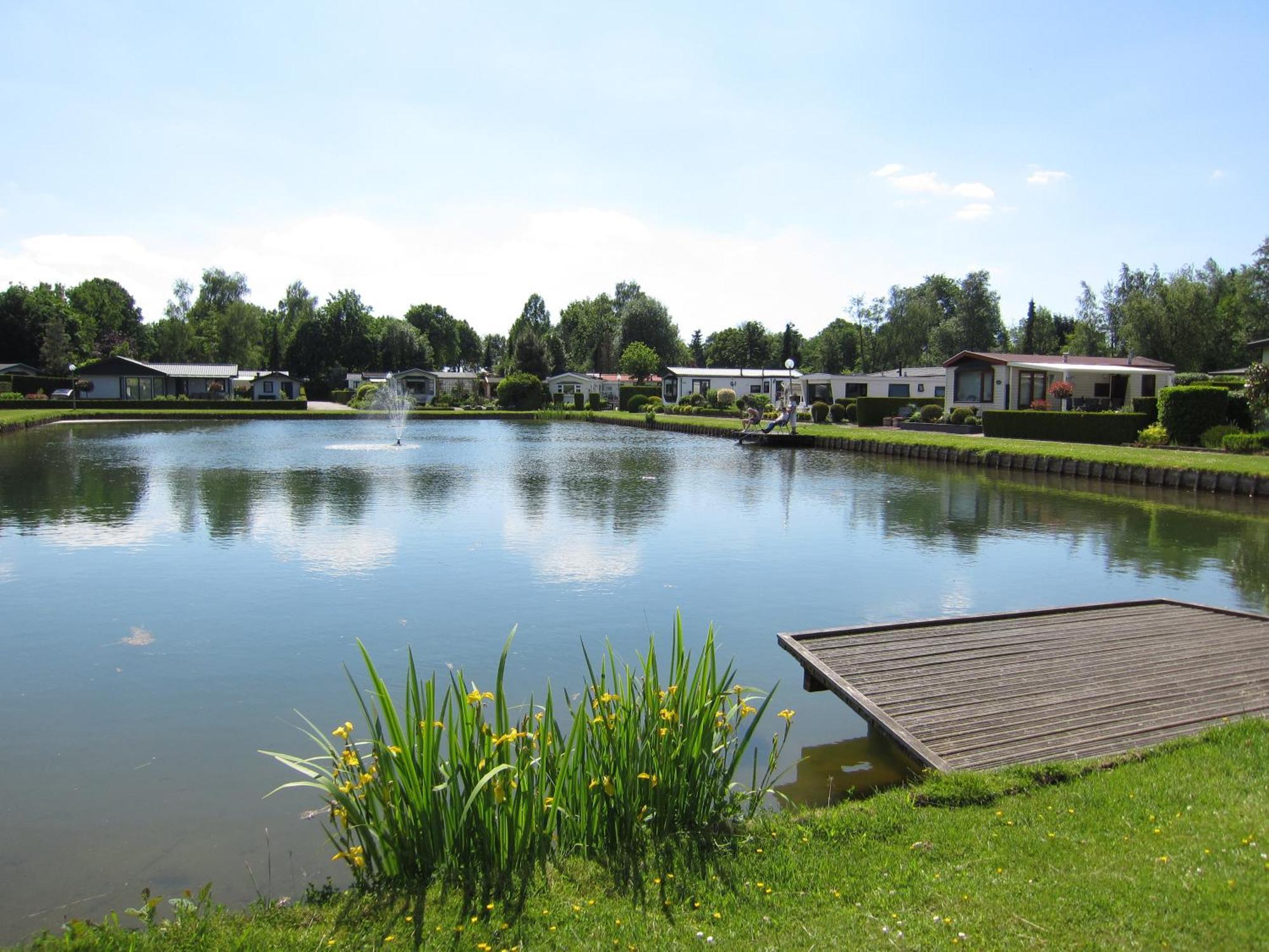 Hderh - Eco Lodge Op Vakantiepark De Ijsvogel, Zwembaden, Kids Fun, Natuur En Rust Voorthuizen Luaran gambar